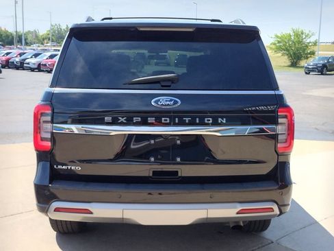 Used 2024 Ford Expedition Limited AWD/4WD image 18