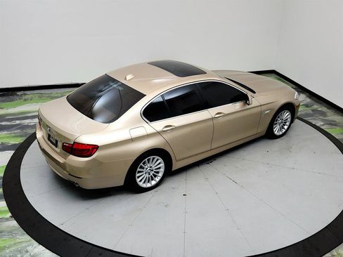 Used 2011 BMW 535i xDrive Sedan image 35