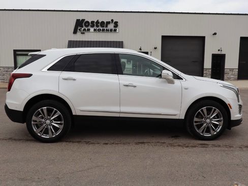 Used 2023 Cadillac XT5 Premium Luxury w/ Technology Package image 9