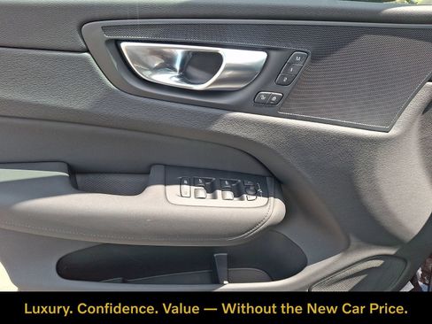 Certified 2026 Volvo XC60 B5 Core w/ Protection Package Premier AWD/4WD image 9