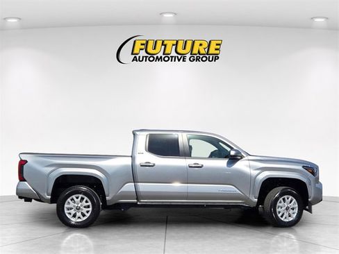 Used 2024 Toyota Tacoma SR5 image 3
