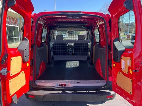 Used 2020 Ford Transit Connect XLT image 15