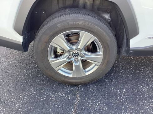 Used 2025 Toyota RAV4 XLE AWD/4WD image 34
