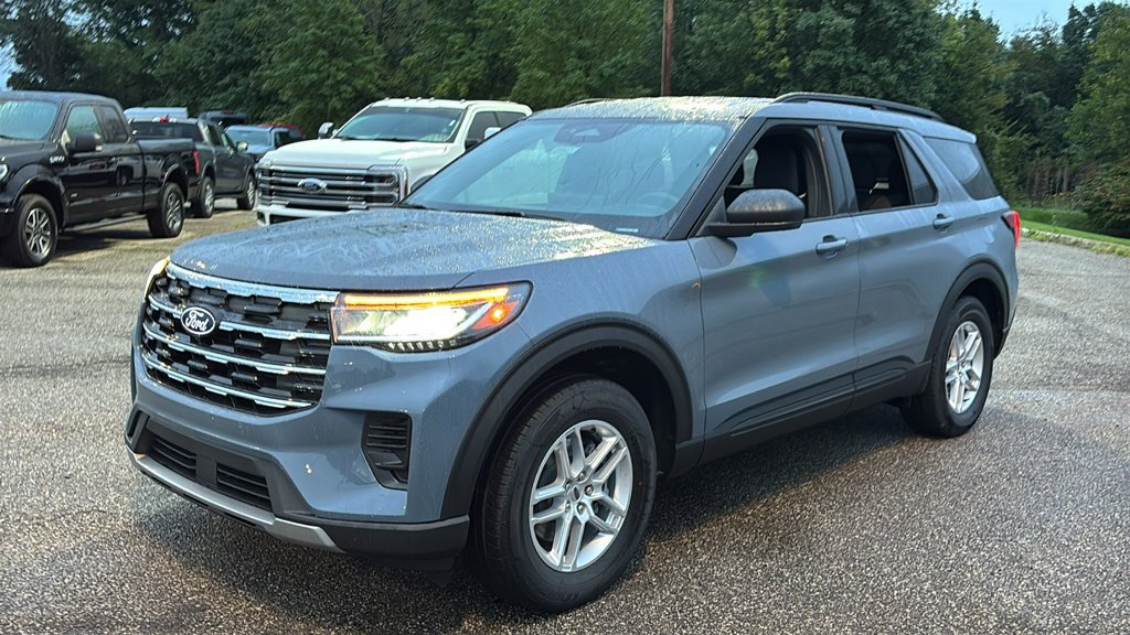 New 2027 Ford Explorer Active AWD/4WD image 2