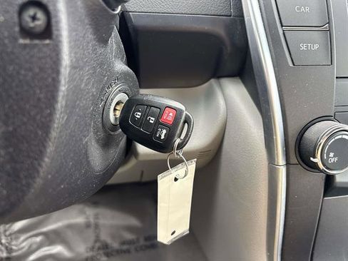 Used 2016 Toyota Camry LE image 24
