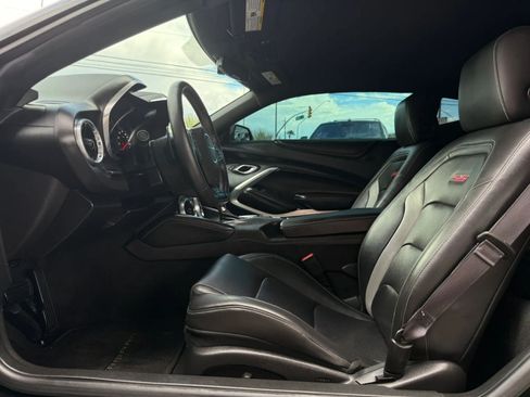 Used 2016 Chevrolet Camaro SS RWD image 37