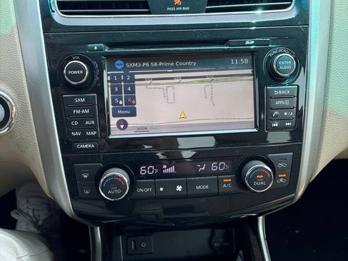 Used 2015 Nissan Altima 3.5 SL FWD image 13