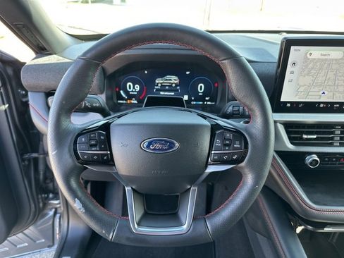 Used 2025 Ford Explorer ST-Line w/ ST-Line Street Pack image 32