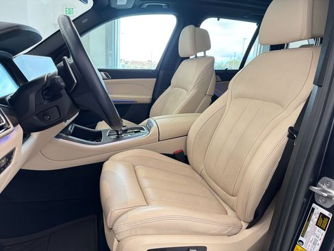 Used 2022 BMW X5 xDrive40i w/ Executive Package AWD/4WD image 5