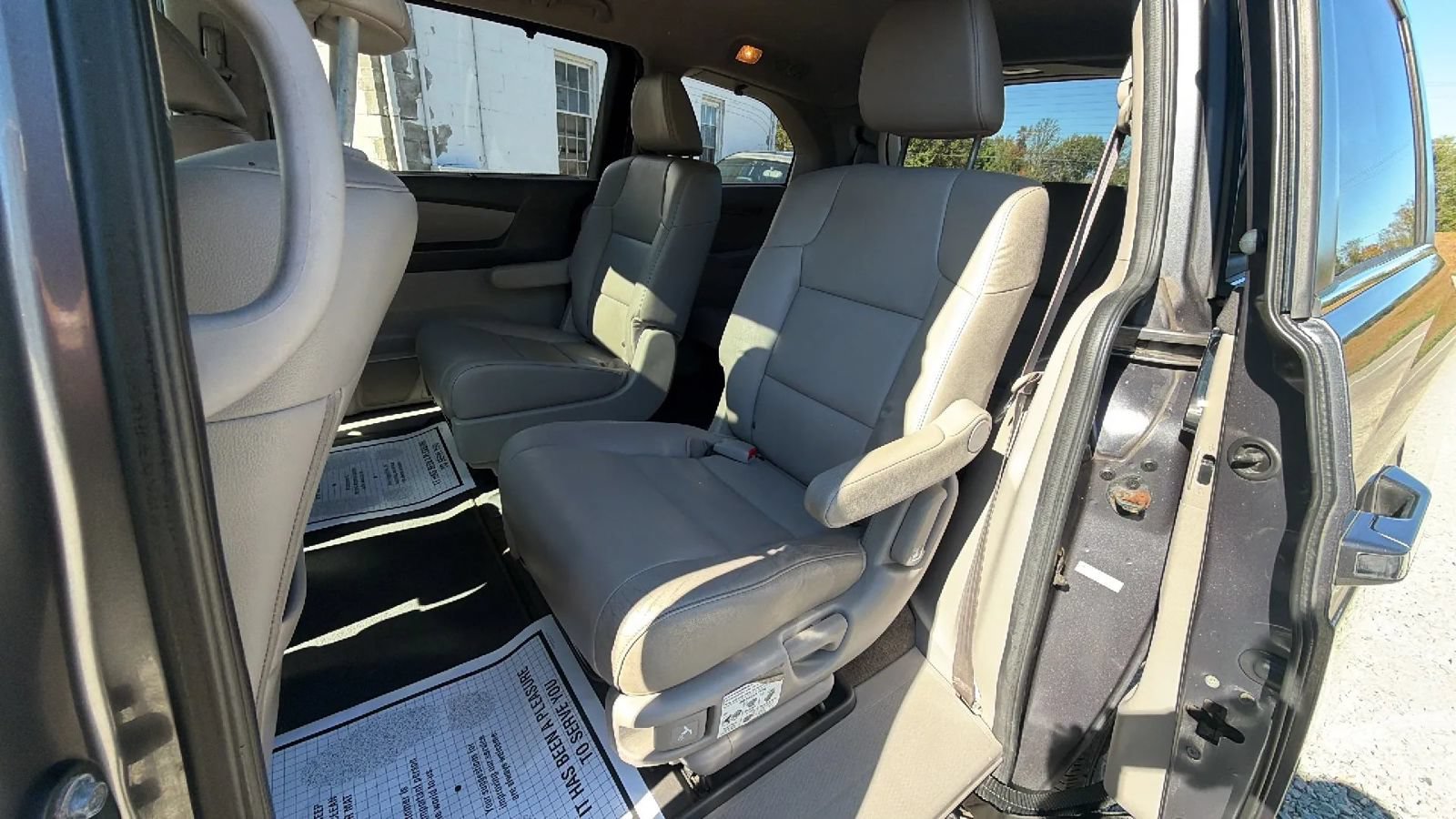 Used 2014 Honda Odyssey EX-L image 33