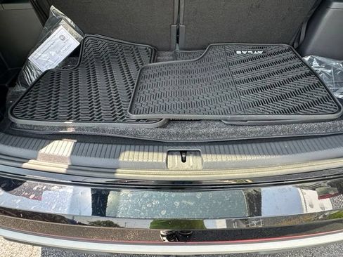 Certified 2026 Volkswagen Atlas Peak Edition AWD/4WD image 16