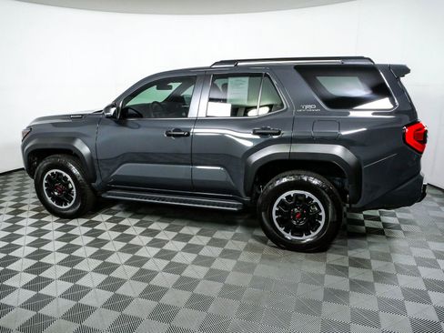 Used 2025 Toyota 4Runner TRD Off-Road AWD/4WD image 28
