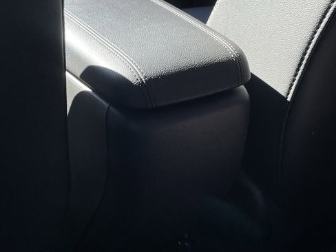 Certified 2024 Buick Encore GX Sport Touring image 24