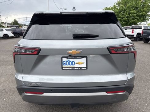Used 2025 Chevrolet Equinox LT FWD image 4