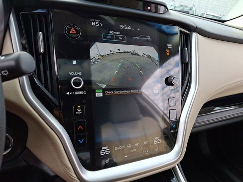 Used 2020 Subaru Outback Limited image 18