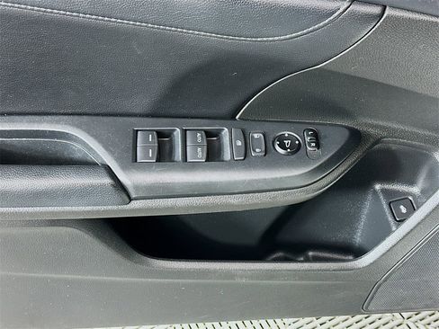 Used 2017 Honda Civic EX-L image 17