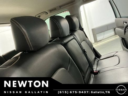 Used 2017 Nissan Armada SV w/ Driver Package RWD image 18