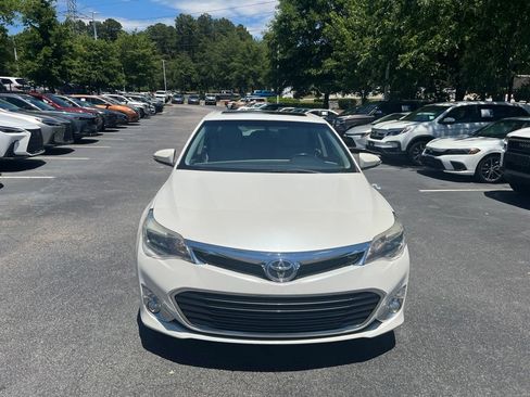 Used 2014 Toyota Avalon XLE Touring FWD image 5