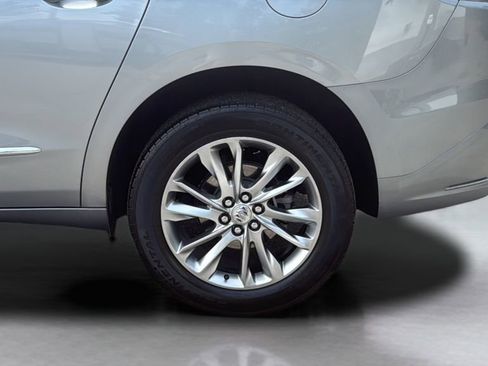 Used 2023 Buick Enclave Avenir w/ Avenir Technology Package image 23