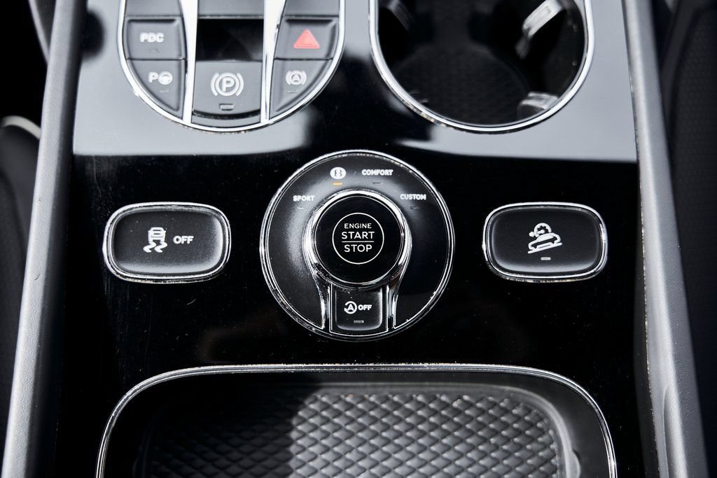 Used 2023 Bentley Bentayga Extended Wheelbase AWD/4WD image 70