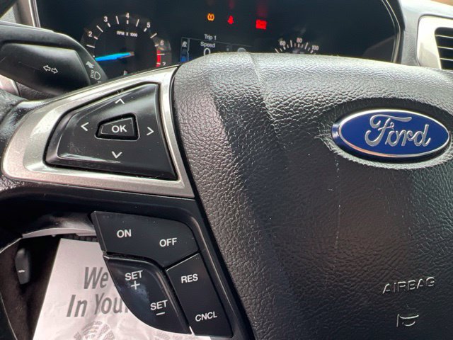 Used 2017 Ford Fusion SE FWD image 24
