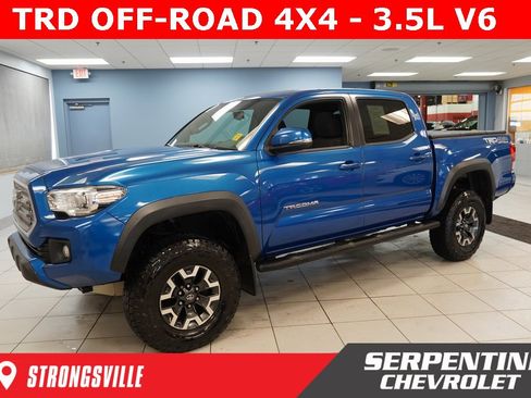 Used 2016 Toyota Tacoma TRD Off-Road image 1
