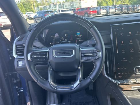 Used 2025 GMC Acadia Denali w/ Super Cruise Package AWD/4WD image 37