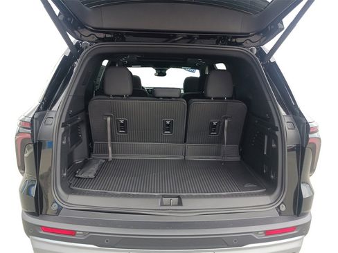 New 2026 Chevrolet Traverse LT w/ Sun and Wheel Package image 13