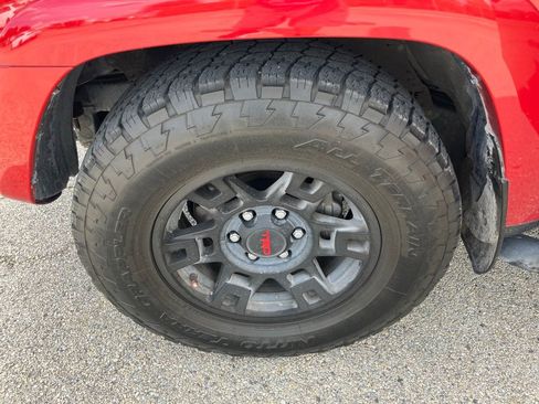 Used 2024 Toyota 4Runner SR5 Premium RWD image 11