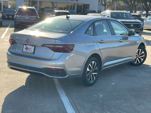Used 2024 Volkswagen Jetta S image 5