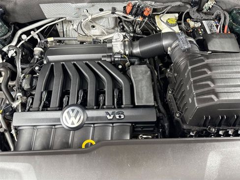 Used 2021 Volkswagen Atlas SE w/ Panoramic Sunroof Package FWD image 42
