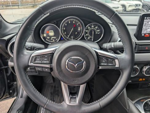 Used 2022 MAZDA MX-5 Miata RF Grand Touring image 12