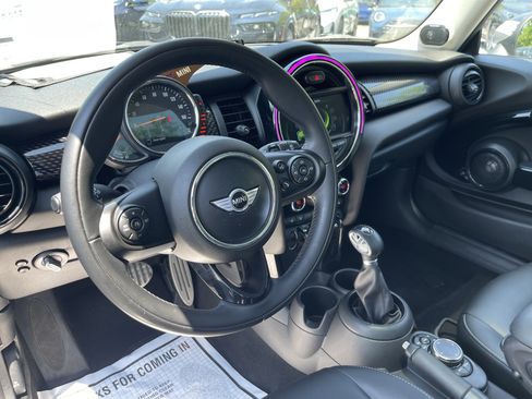 Used 2017 MINI Cooper 2-Door Hardtop FWD image 12