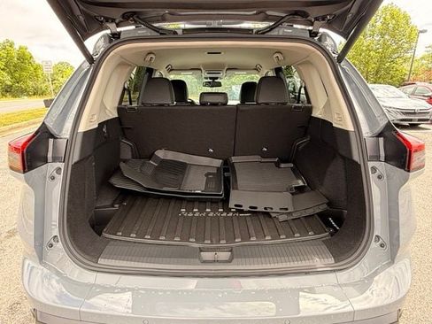 New 2026 Nissan Rogue SV w/ Rock Creek Premium Package AWD/4WD image 18