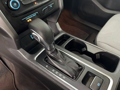 Used 2019 Ford Escape S image 29
