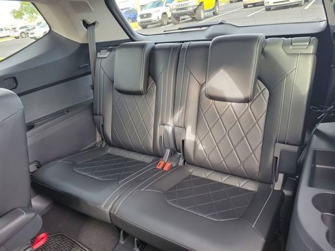 Used 2024 Volkswagen Atlas SEL Premium R-Line image 16