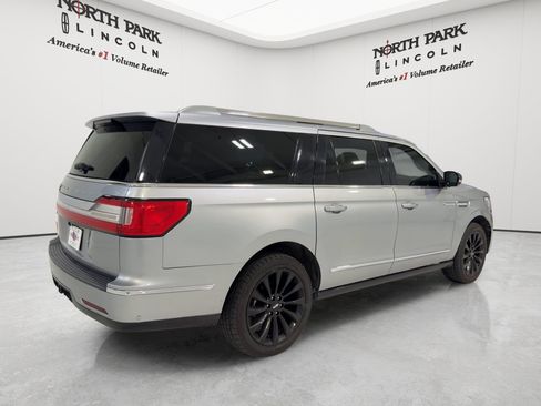 Used 2020 Lincoln Navigator L Reserve RWD image 5