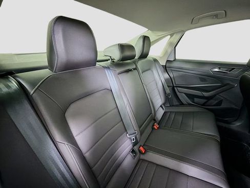 Used 2023 Volkswagen Jetta SE FWD image 26
