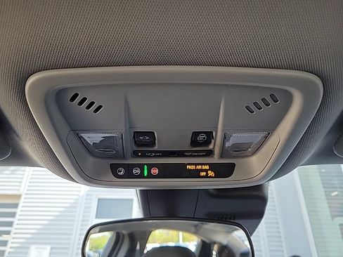 Used 2023 Chevrolet Malibu LT FWD image 28
