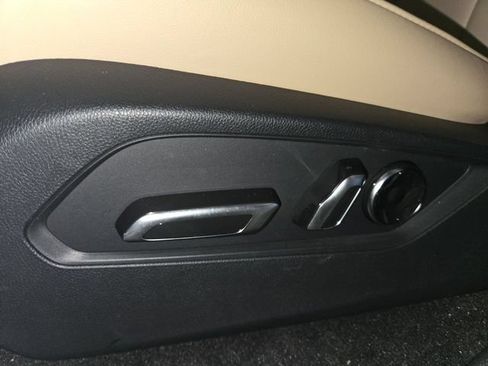 Certified 2025 Acura MDX FWD w/ Technology Package image 12