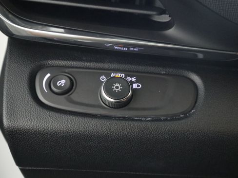 Used 2025 Buick Envista Preferred w/ Convenience I Package FWD image 28