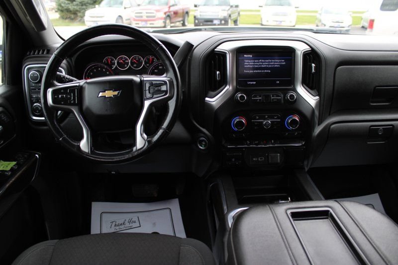 Used 2022 Chevrolet Silverado 2500 LT w/ Convenience Package AWD/4WD image 11