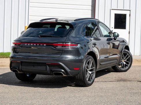 Used 2025 Porsche Macan image 7
