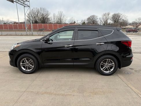 Used 2017 Hyundai Santa Fe Sport image 11