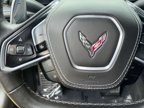 Used 2025 Chevrolet Corvette Z06 RWD image 17