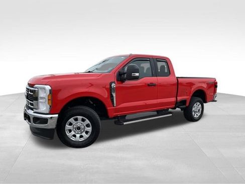 Used 2023 Ford F250 XLT w/ 360-Degree Camera Package AWD/4WD image 3