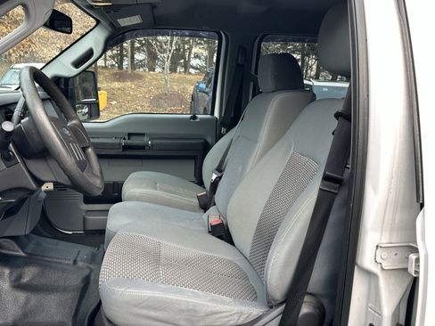 Used 2016 Ford F250 XL w/ Power Equipment Group image 13