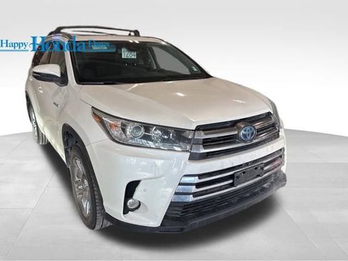 Used 2017 Toyota Highlander Limited Platinum image 7