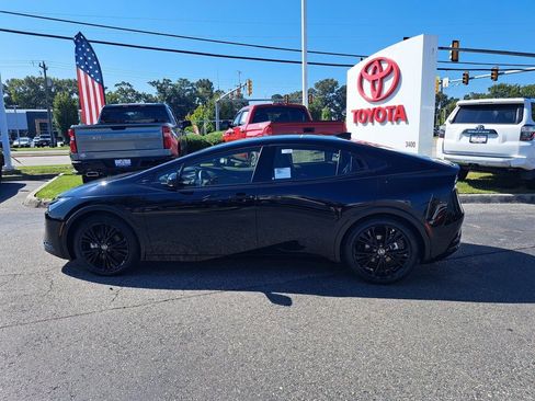 New 2026 Toyota Prius Plug-In Hybrid image 9