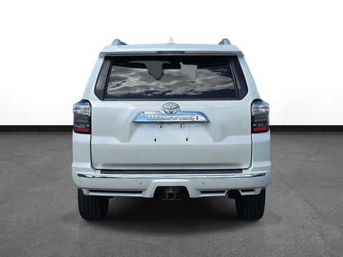 Used 2014 Toyota 4Runner Limited AWD/4WD image 7